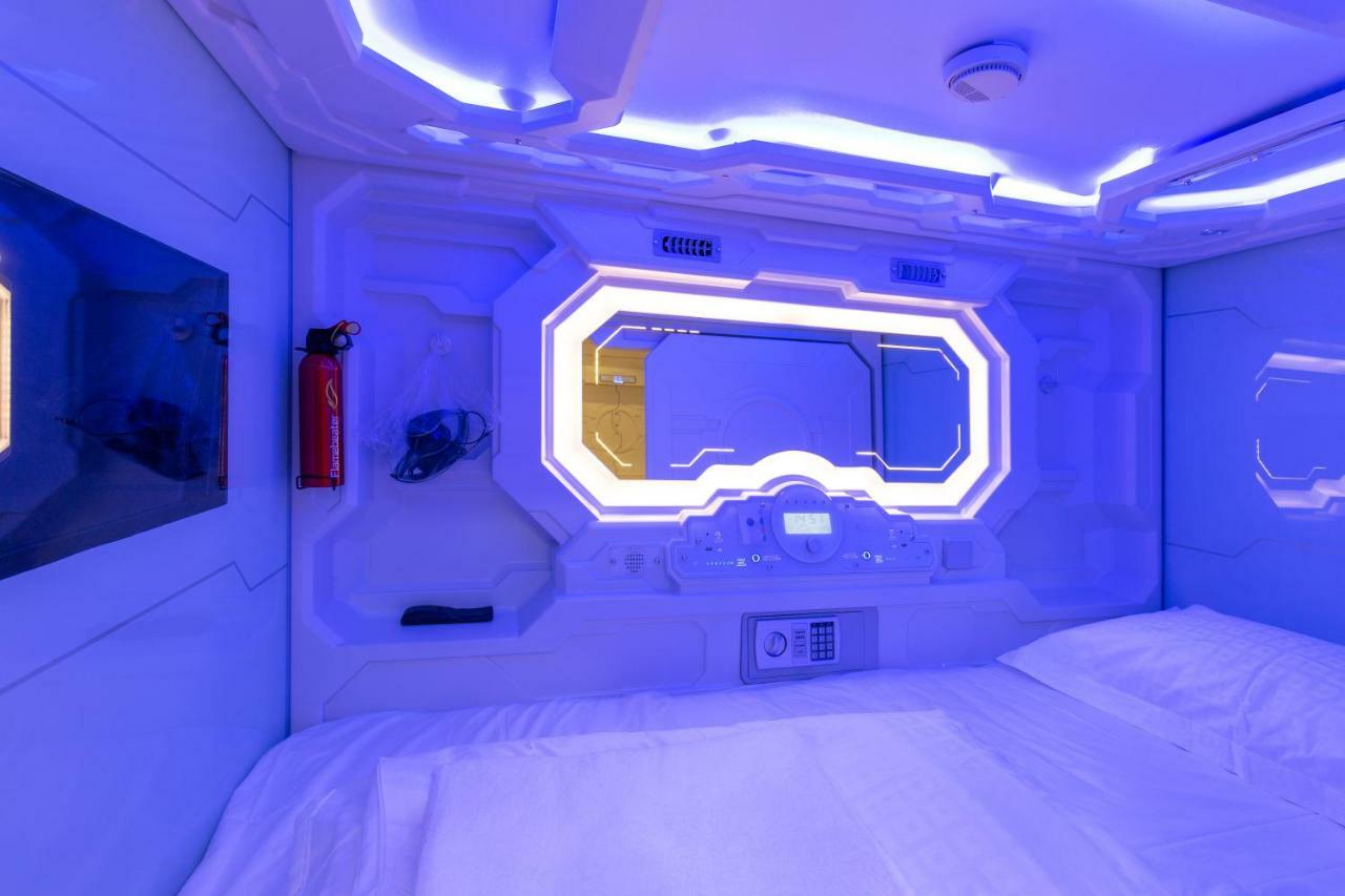Hotel kapsułowy Spacehotel