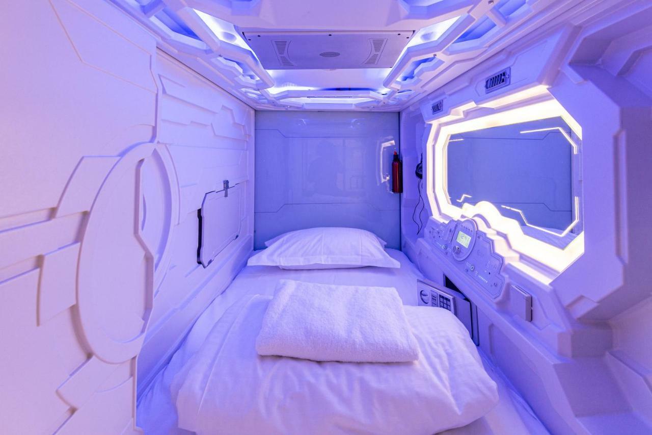 Hotel kapsułowy Spacehotel