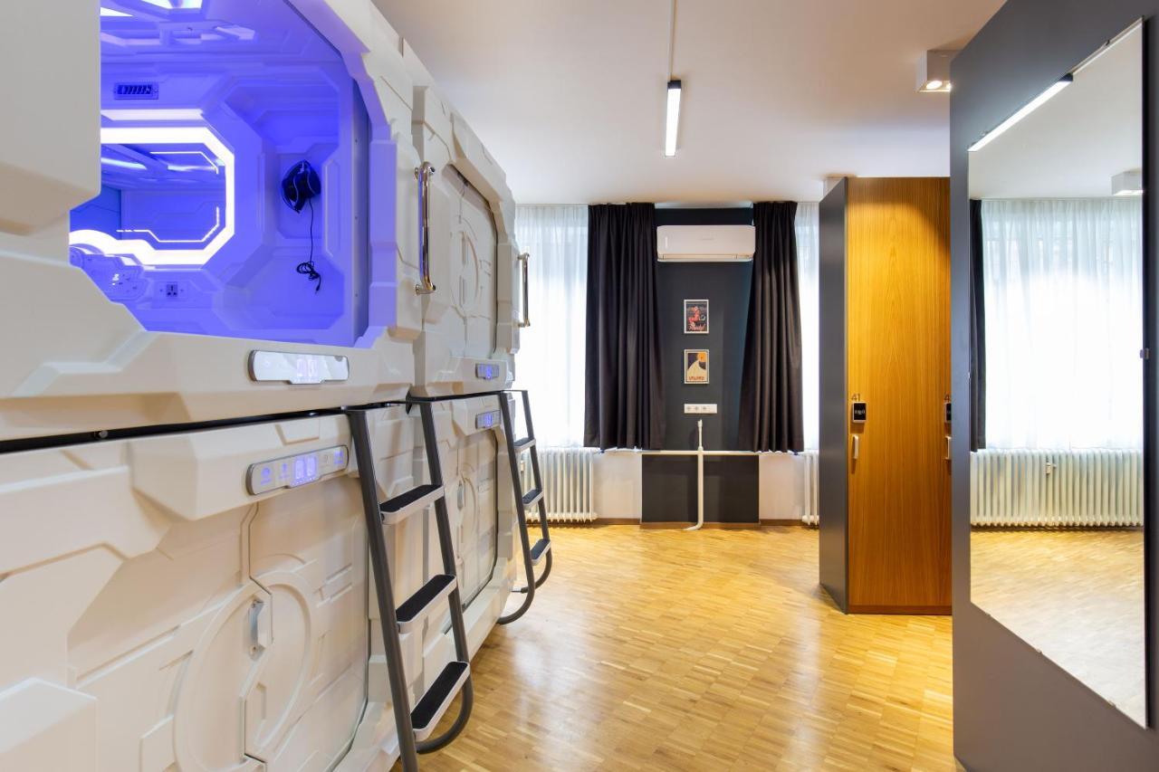 Spacehotel 2*
